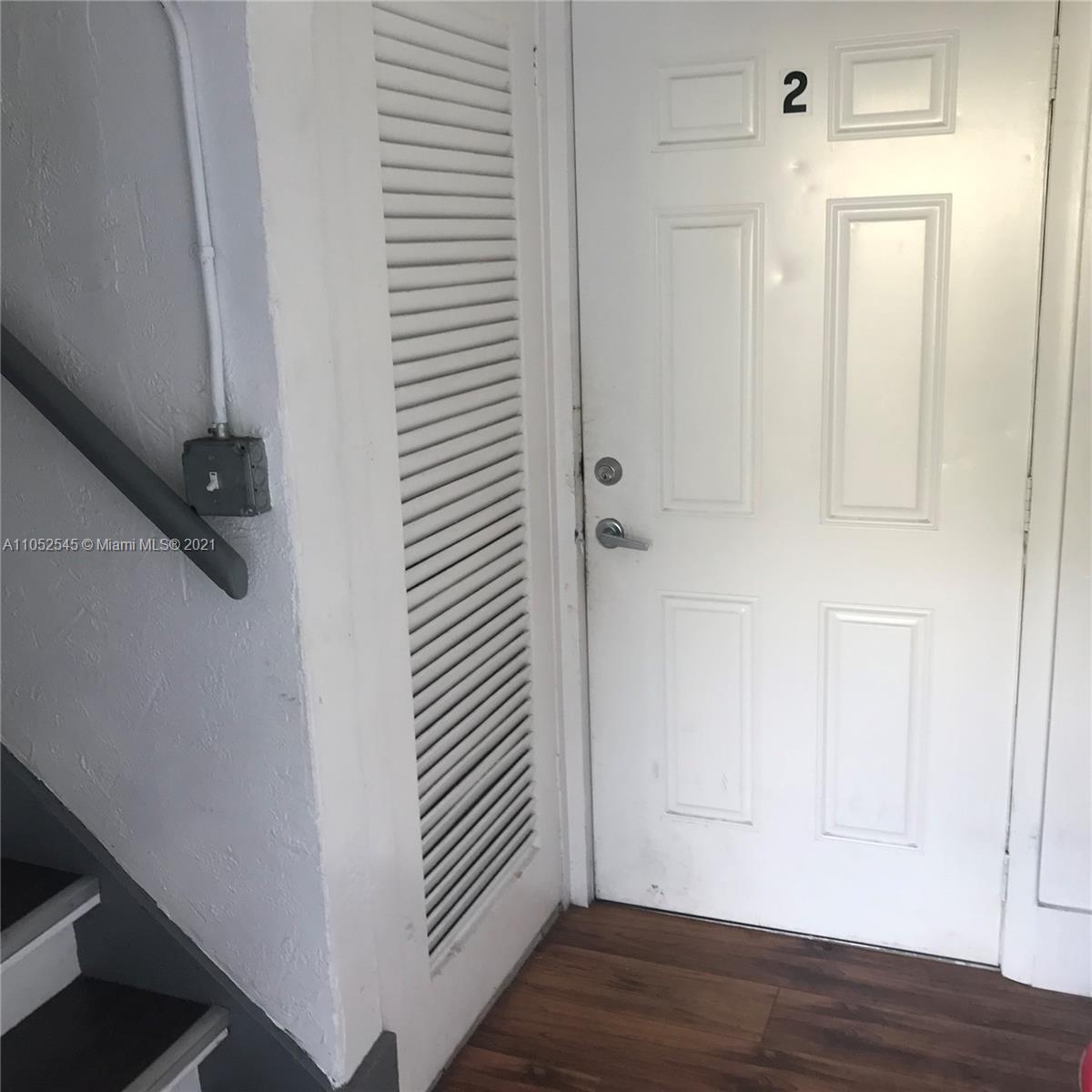 See details / 1296 sq. ft. $ 2021-06-04 0 Photo