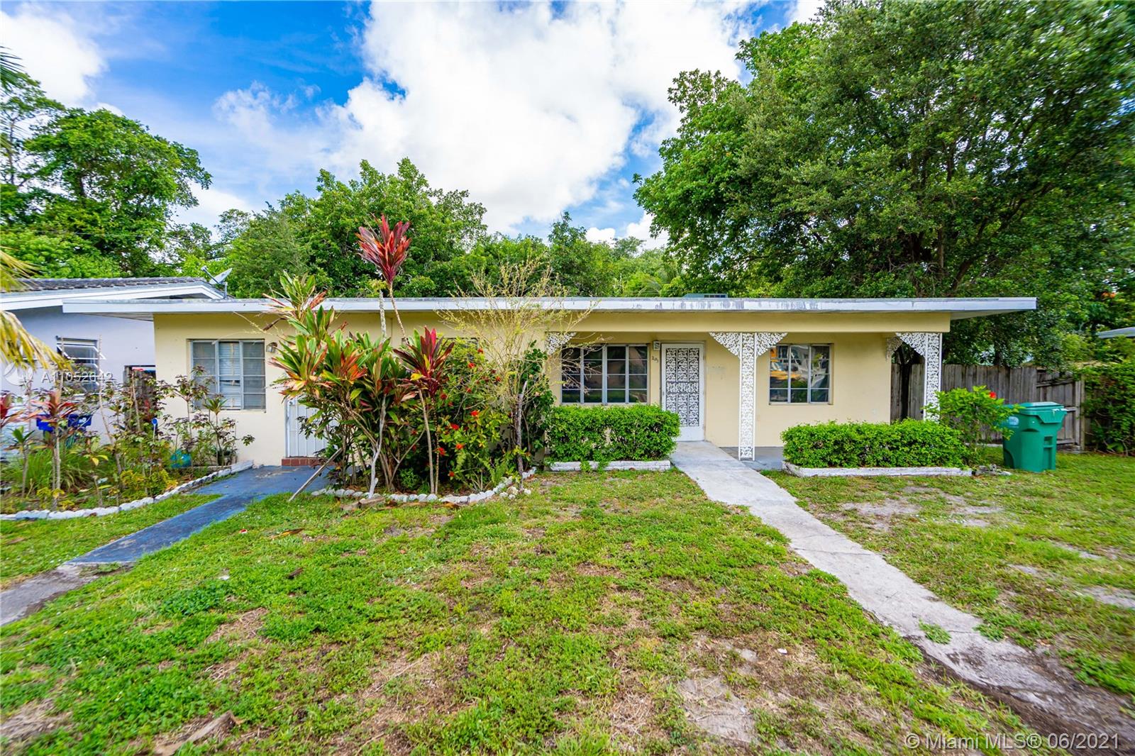 See details / 1570 sq. ft. $ 2021-06-04 0 Photo