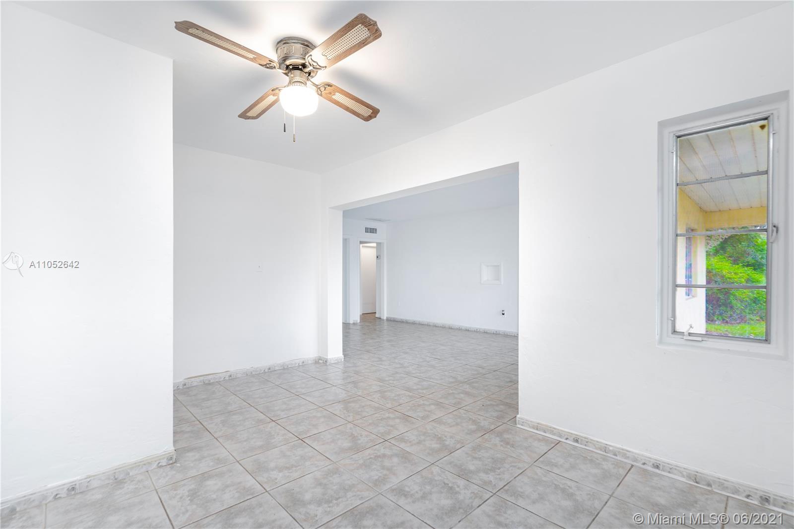 See details / 1570 sq. ft. $ 2021-06-04 0 Photo