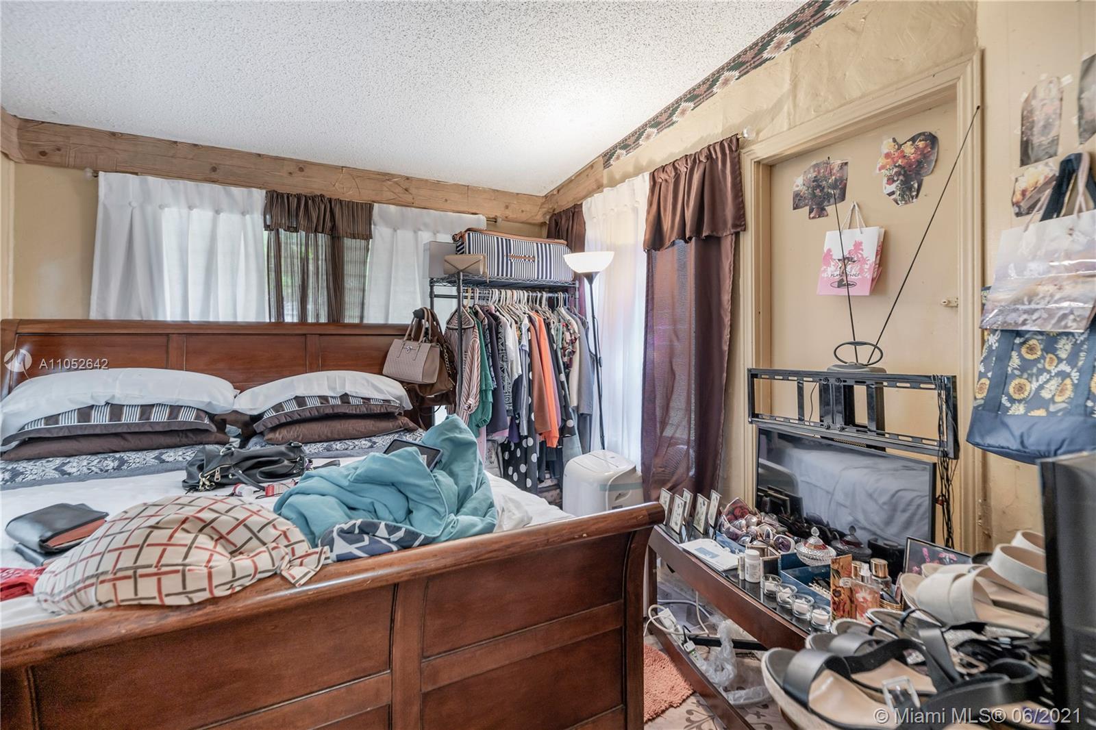 See details / 1570 sq. ft. $ 2021-06-04 0 Photo