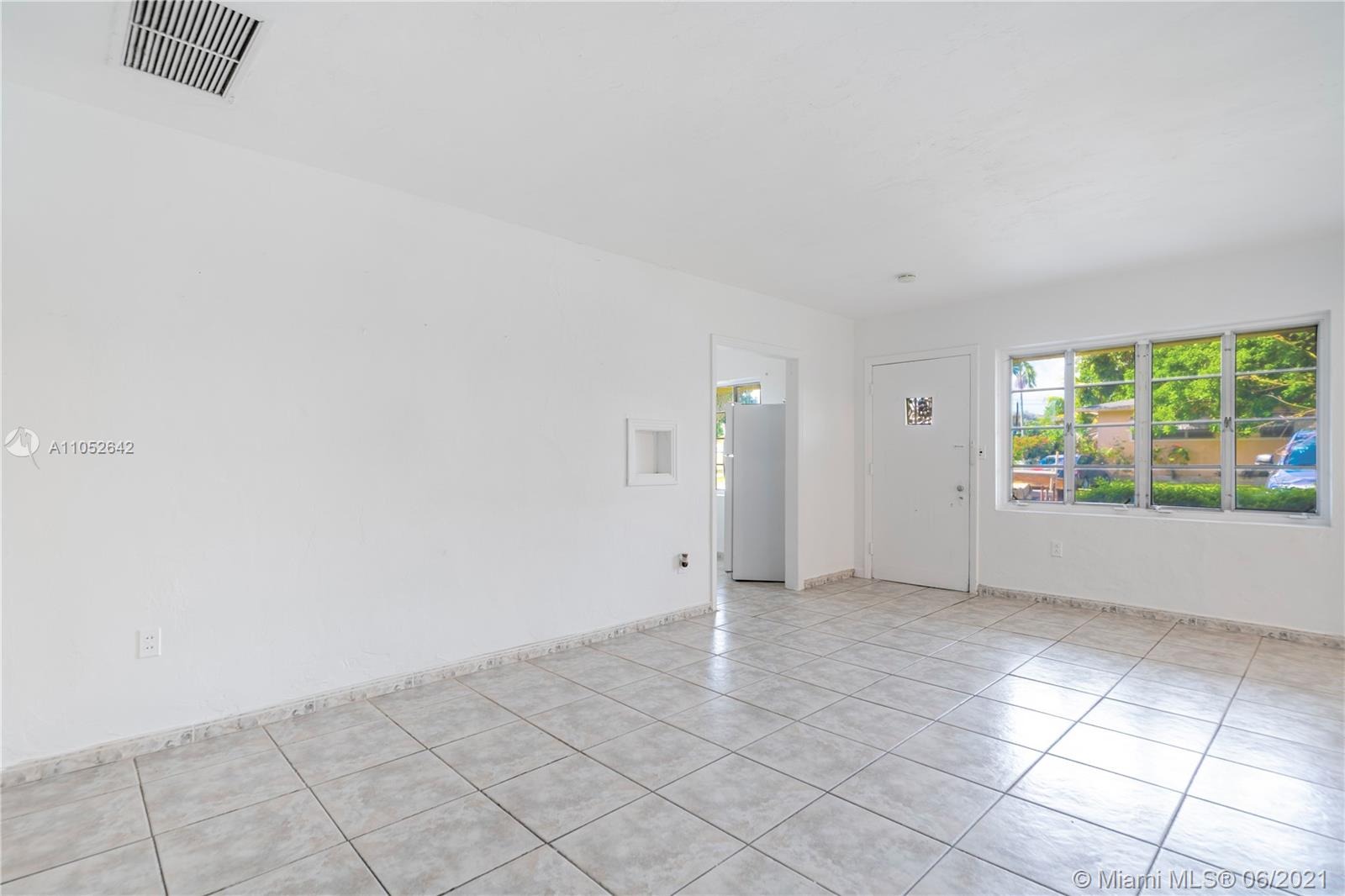 See details / 1570 sq. ft. $ 2021-06-04 0 Photo