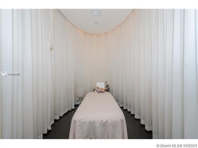Photo of 450 Alton Rd #1908, Miami Beach, Florida, 33139 -