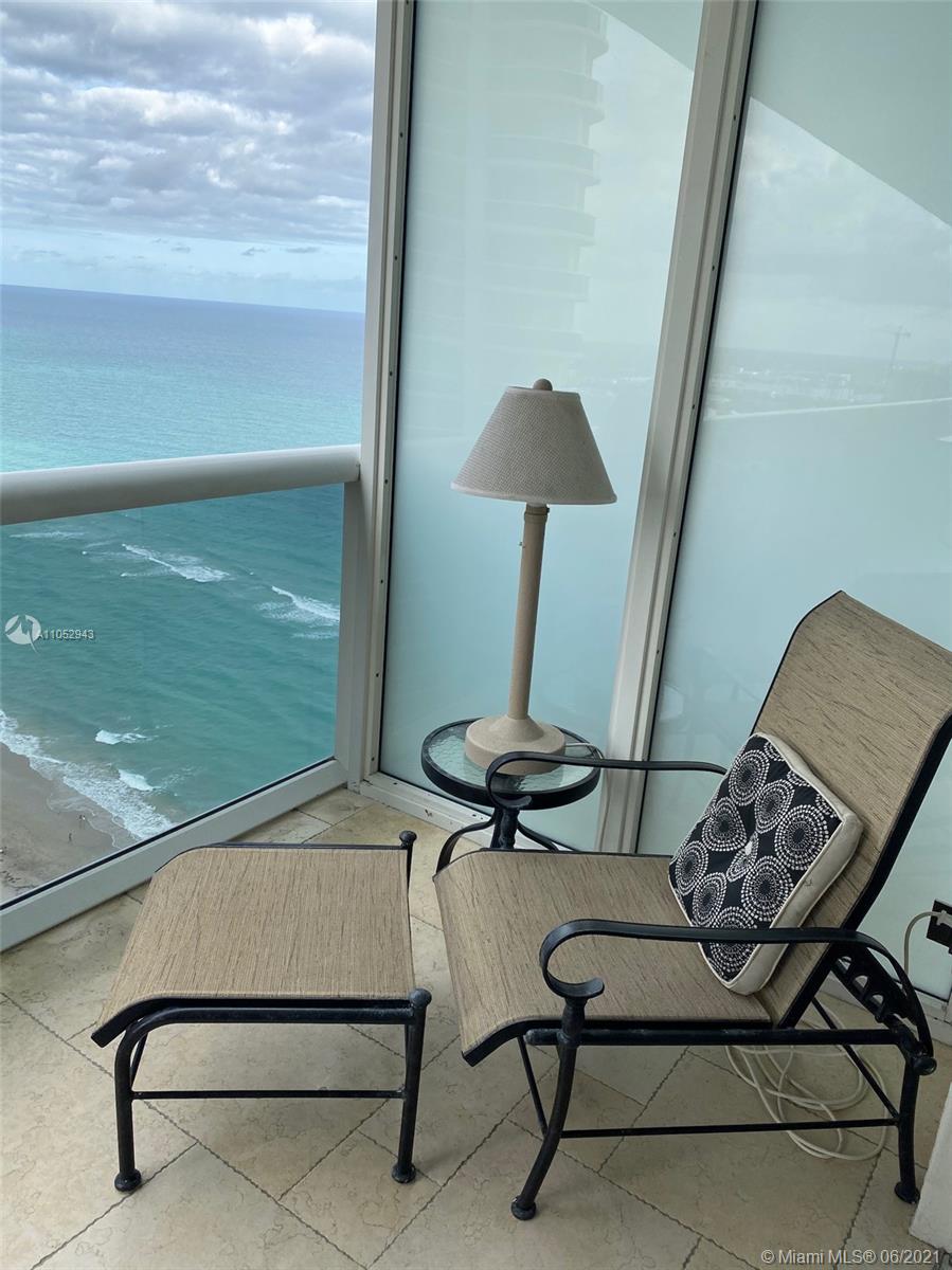 See details 3111 3 / 2 1554 sq. ft. $ 2021-06-06 0 Photo