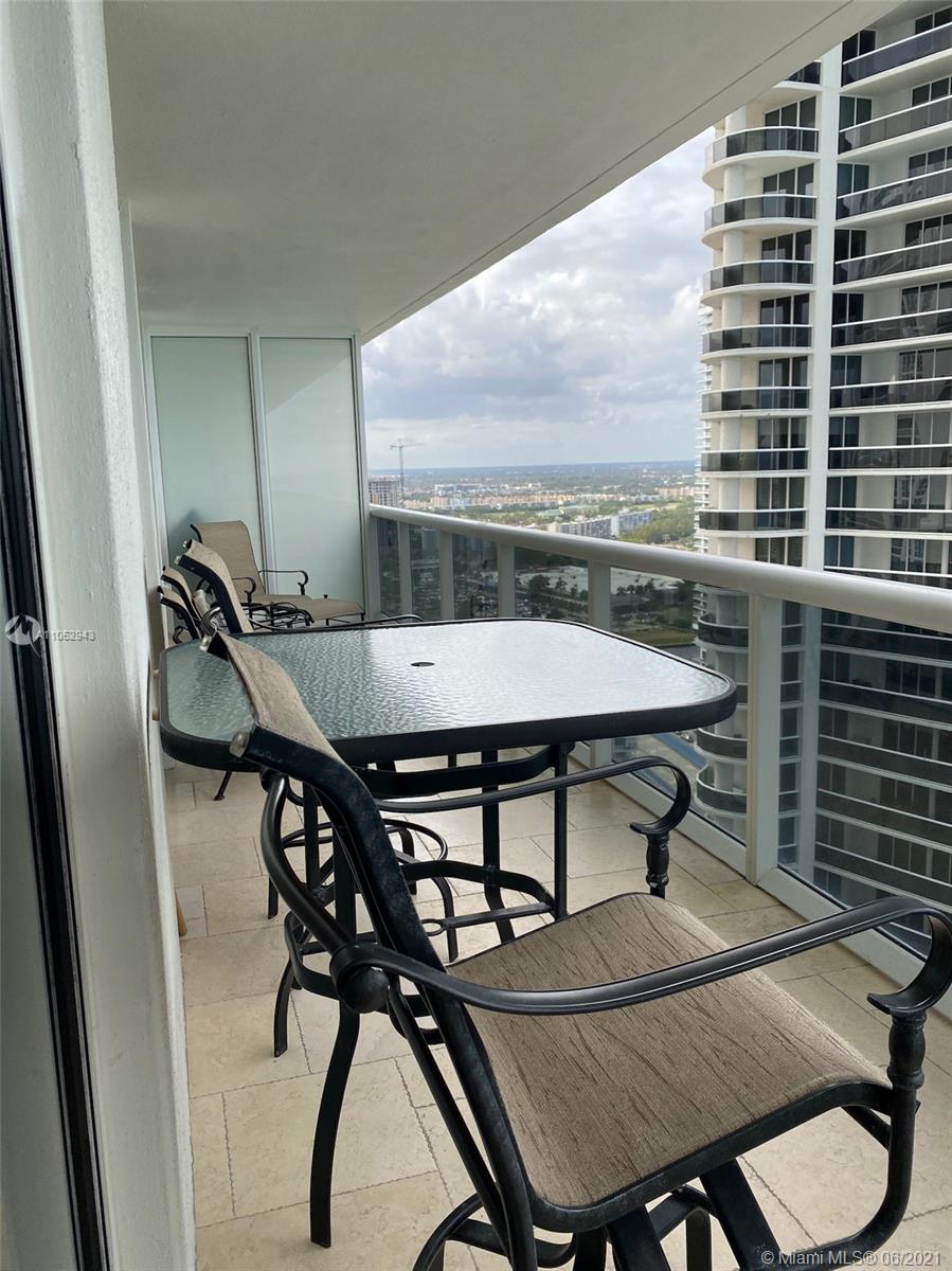 See details 3111 3 / 2 1554 sq. ft. $ 2021-06-06 0 Photo
