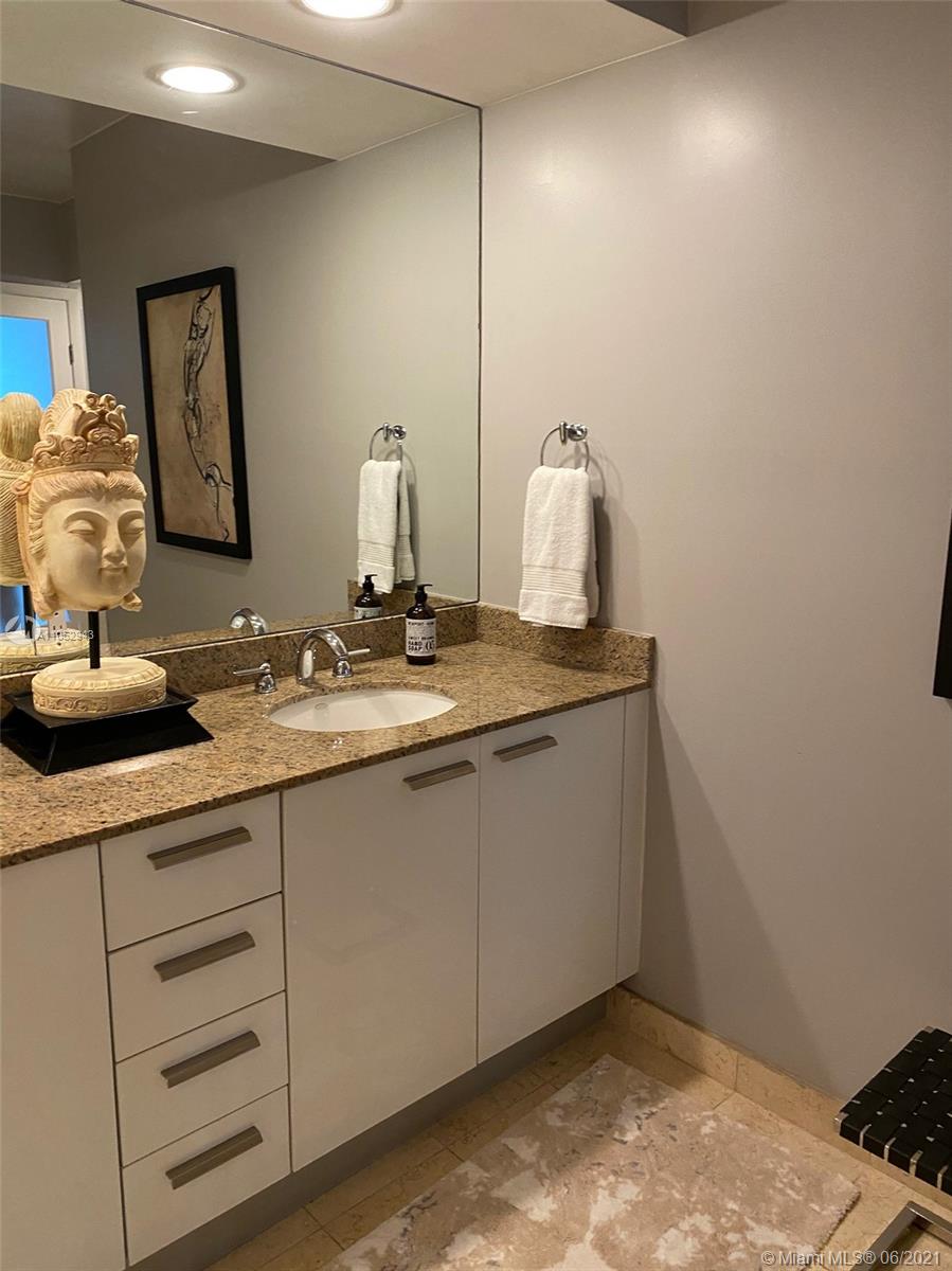 See details 3111 3 / 2 1554 sq. ft. $ 2021-06-06 0 Photo
