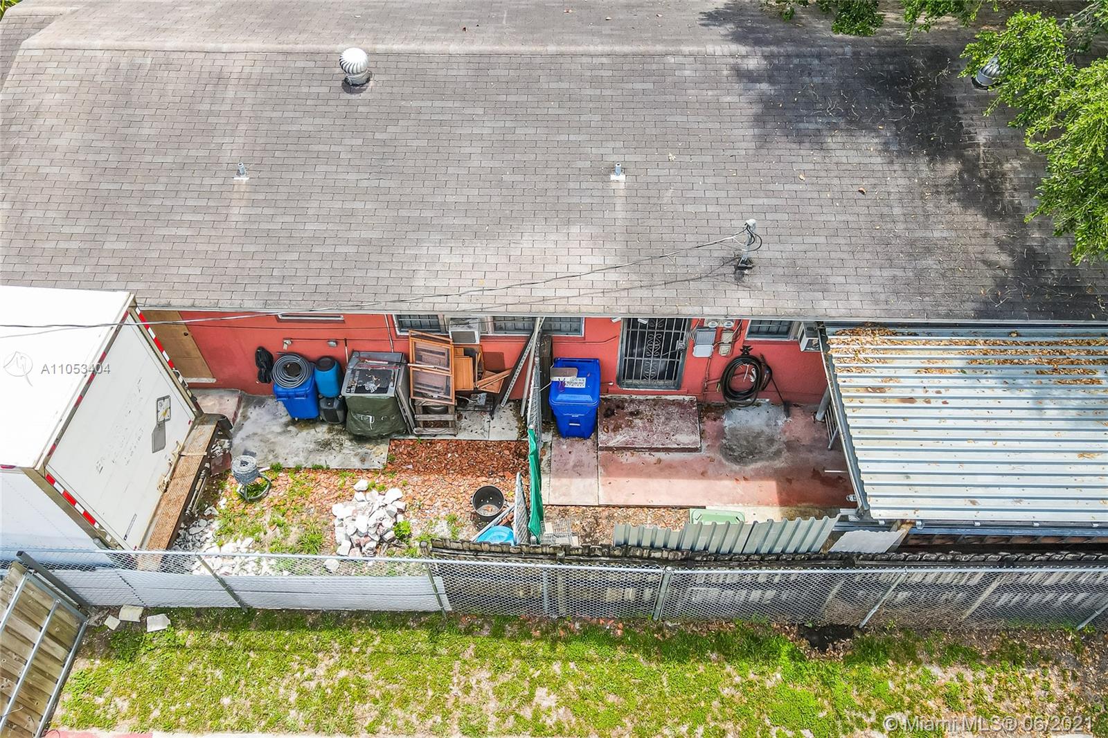 See details / 1500 sq. ft. $ 2021-06-07 0 Photo