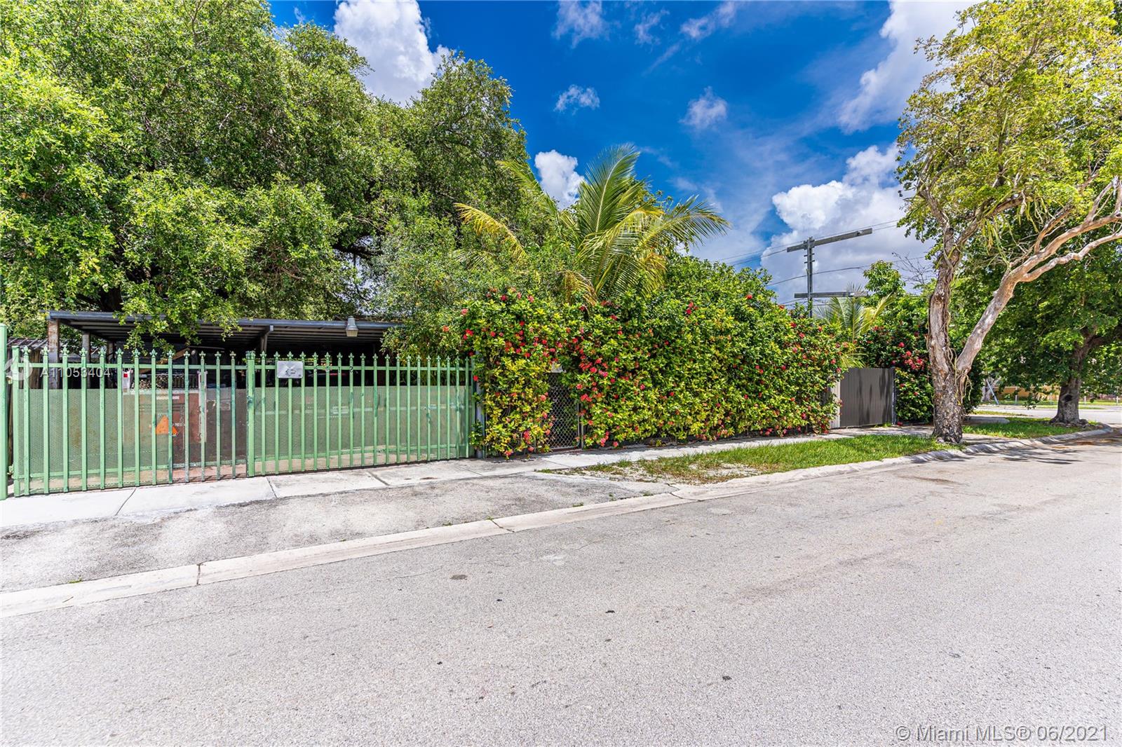 See details / 1500 sq. ft. $ 2021-06-07 0 Photo