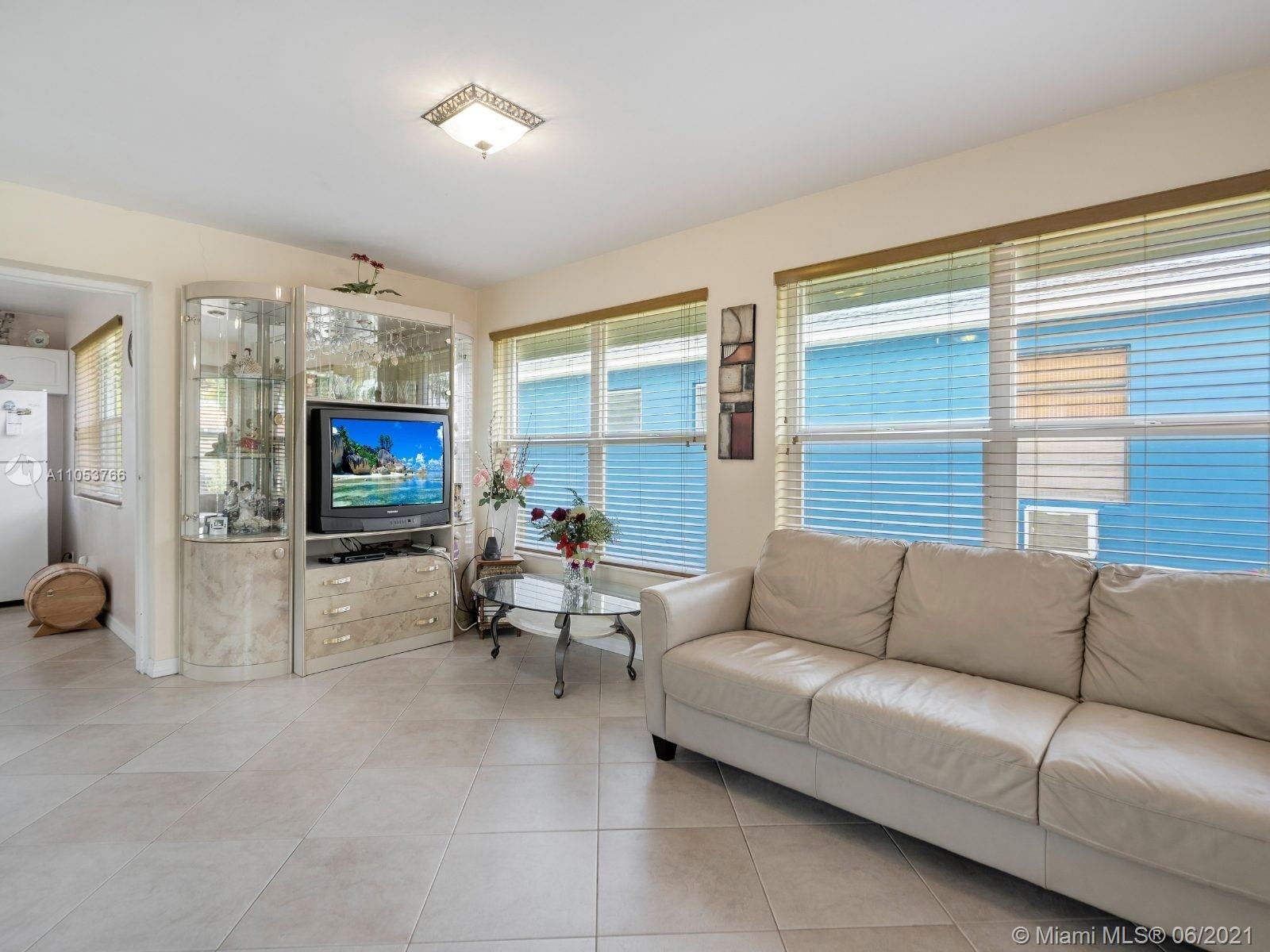 See details / 2098 sq. ft. $ 2021-06-08 0 Photo