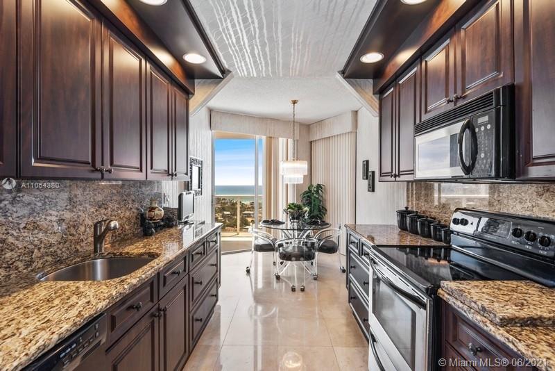 Photo of 20281 Country Club Dr. #2204, Aventura, Florida, 33180 - Formal Dining Room