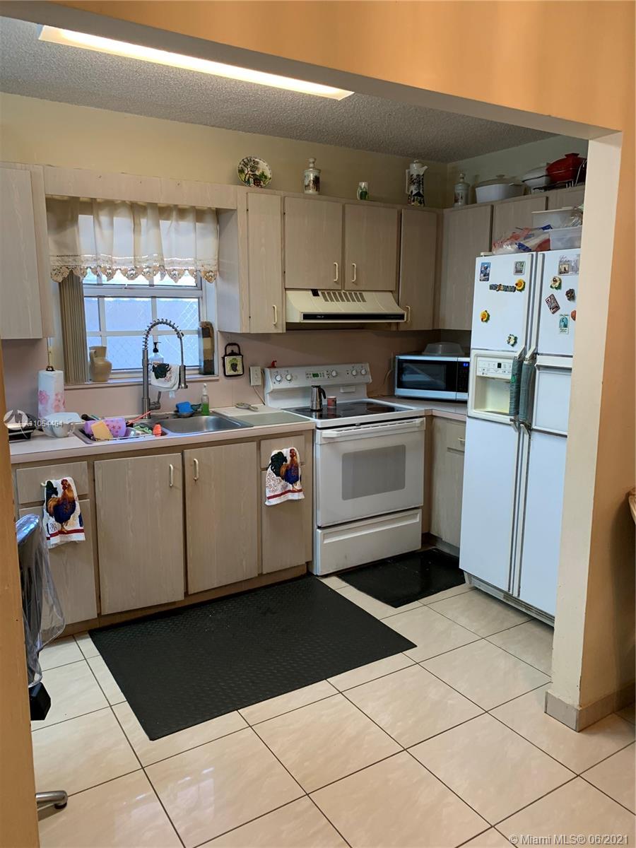 See details / 2877 sq. ft. $ 2021-06-09 0 Photo