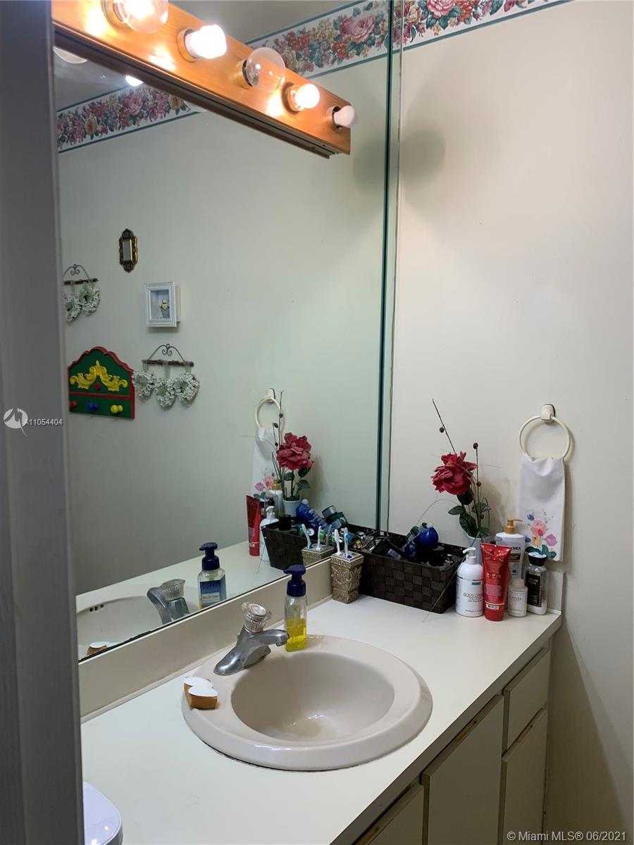 See details / 2877 sq. ft. $ 2021-06-09 0 Photo