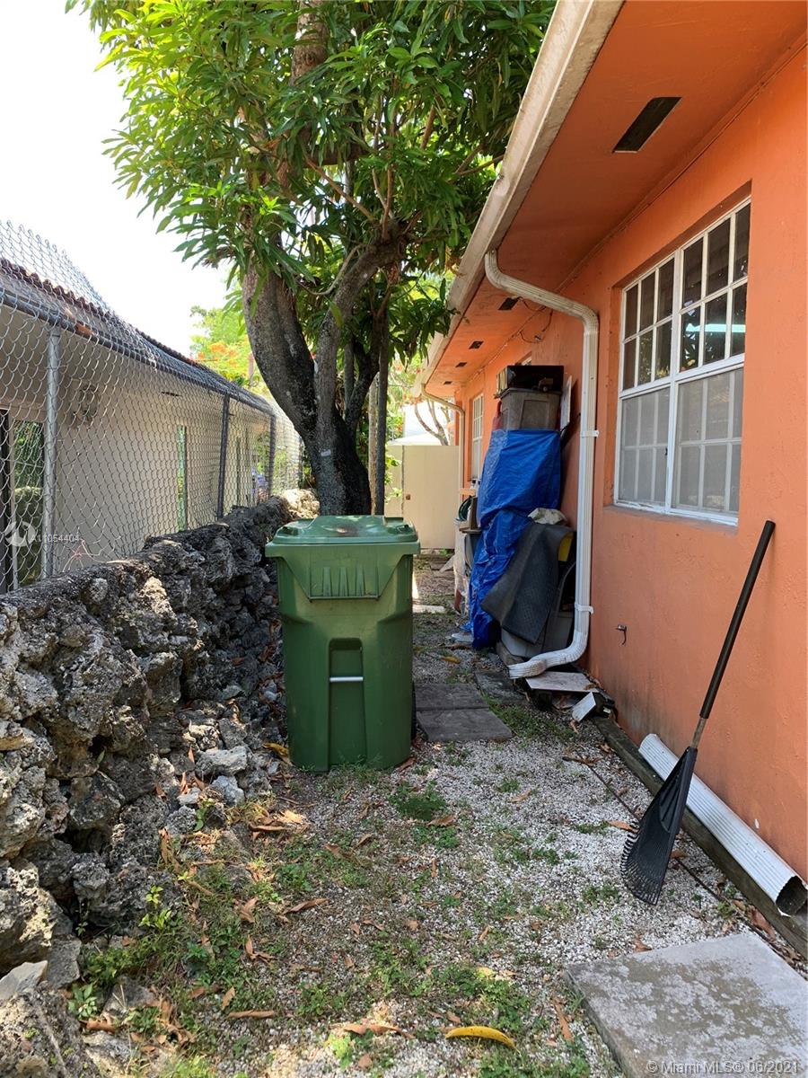 See details / 2877 sq. ft. $ 2021-06-09 0 Photo