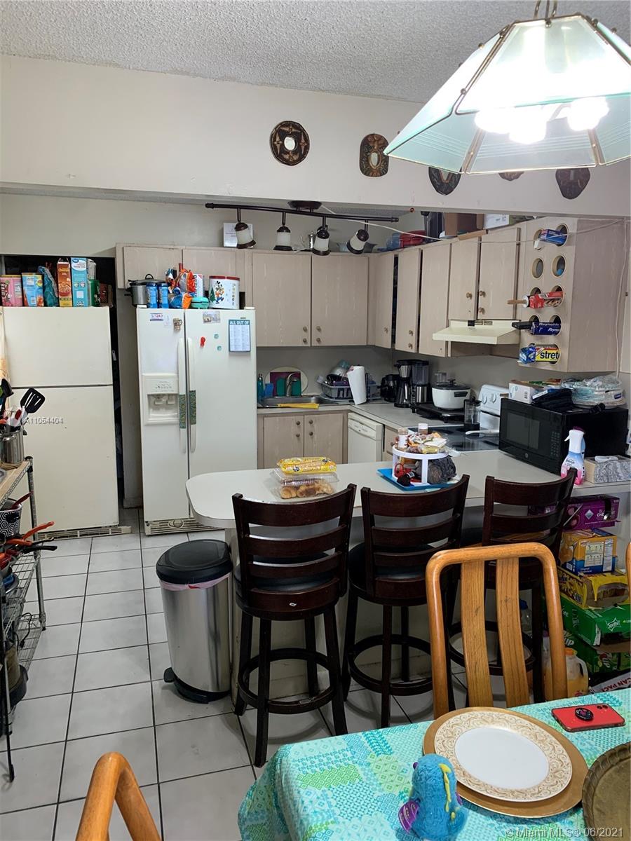 See details / 2877 sq. ft. $ 2021-06-09 0 Photo