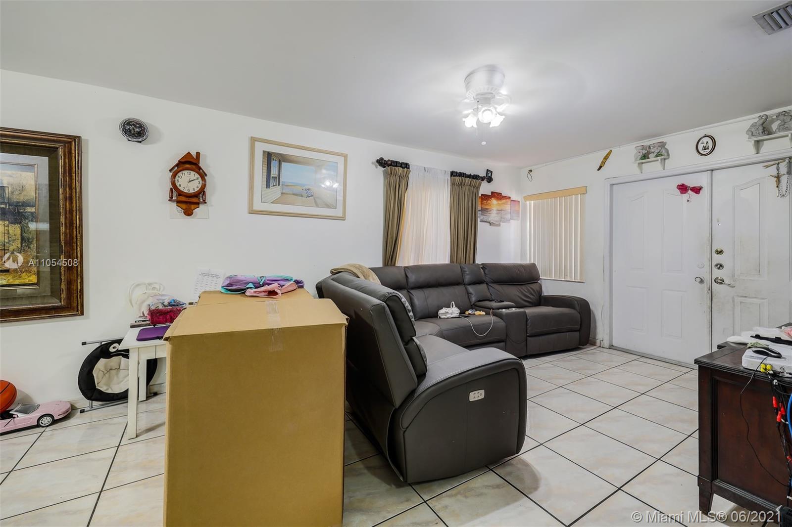 See details / 2536 sq. ft. $ 2021-06-09 0 Photo