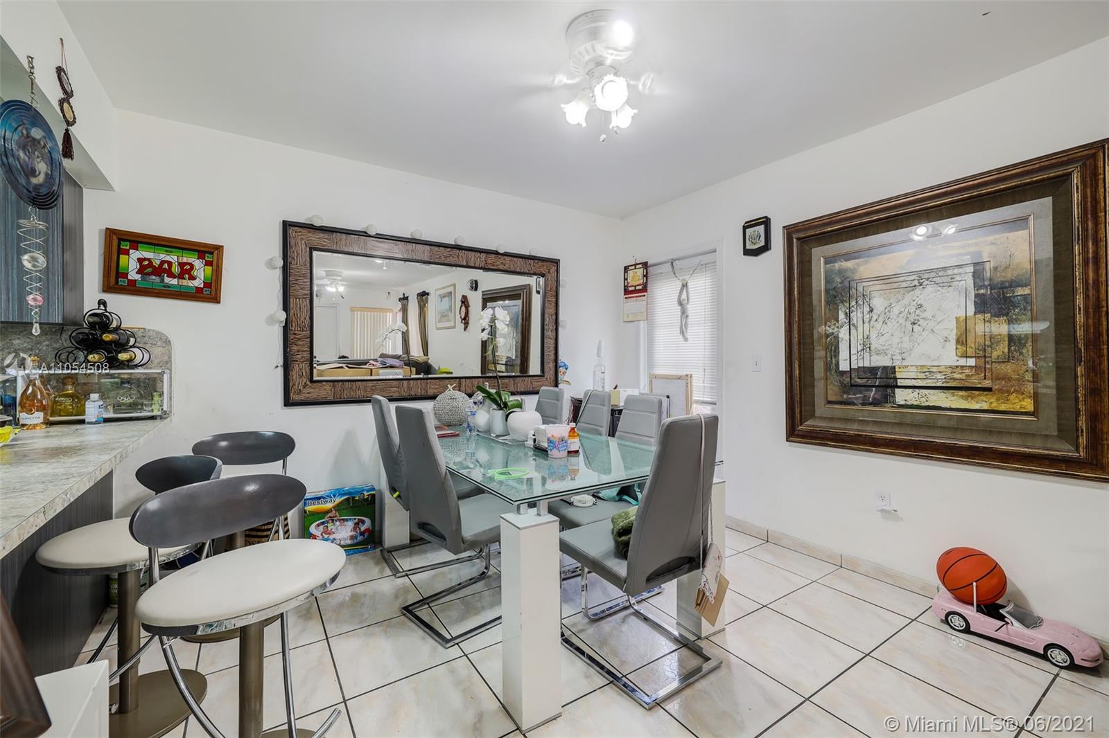 See details / 2536 sq. ft. $ 2021-06-09 0 Photo