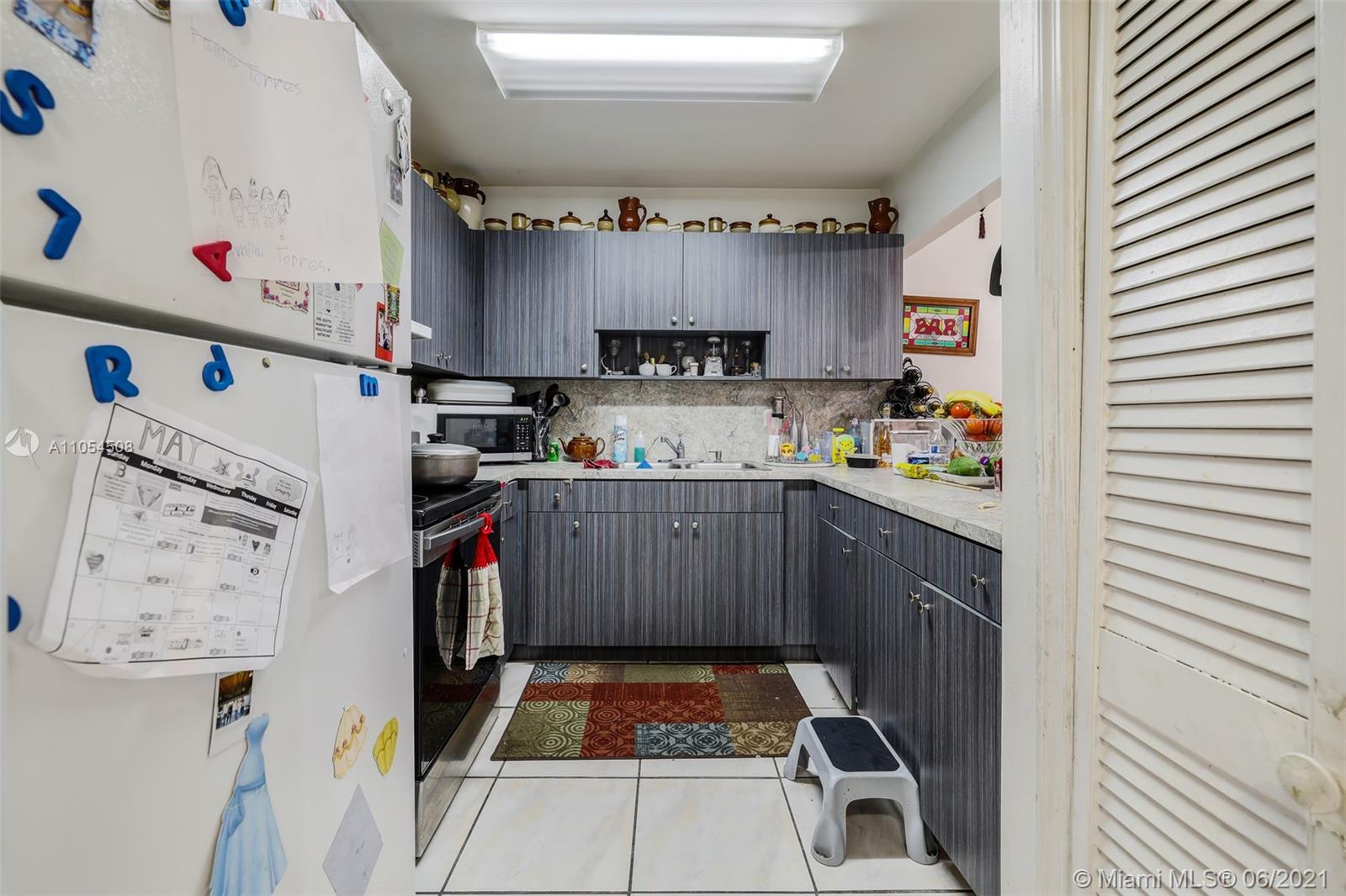 See details / 2536 sq. ft. $ 2021-06-09 0 Photo