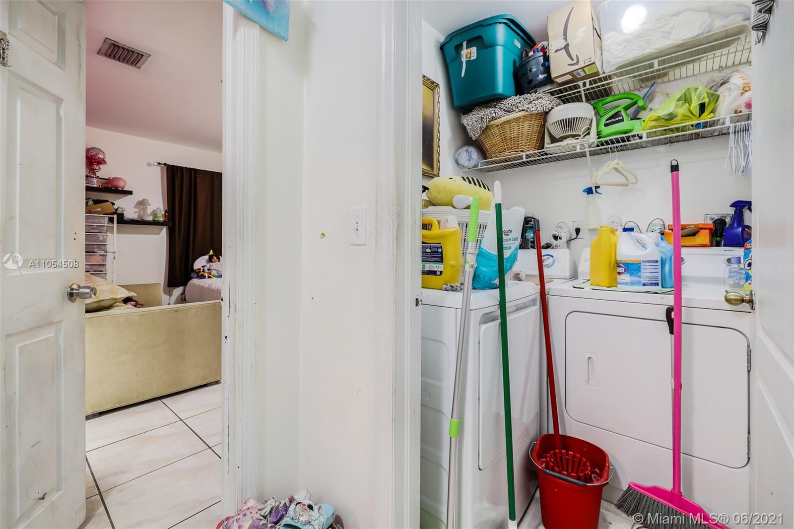 See details / 2536 sq. ft. $ 2021-06-09 0 Photo
