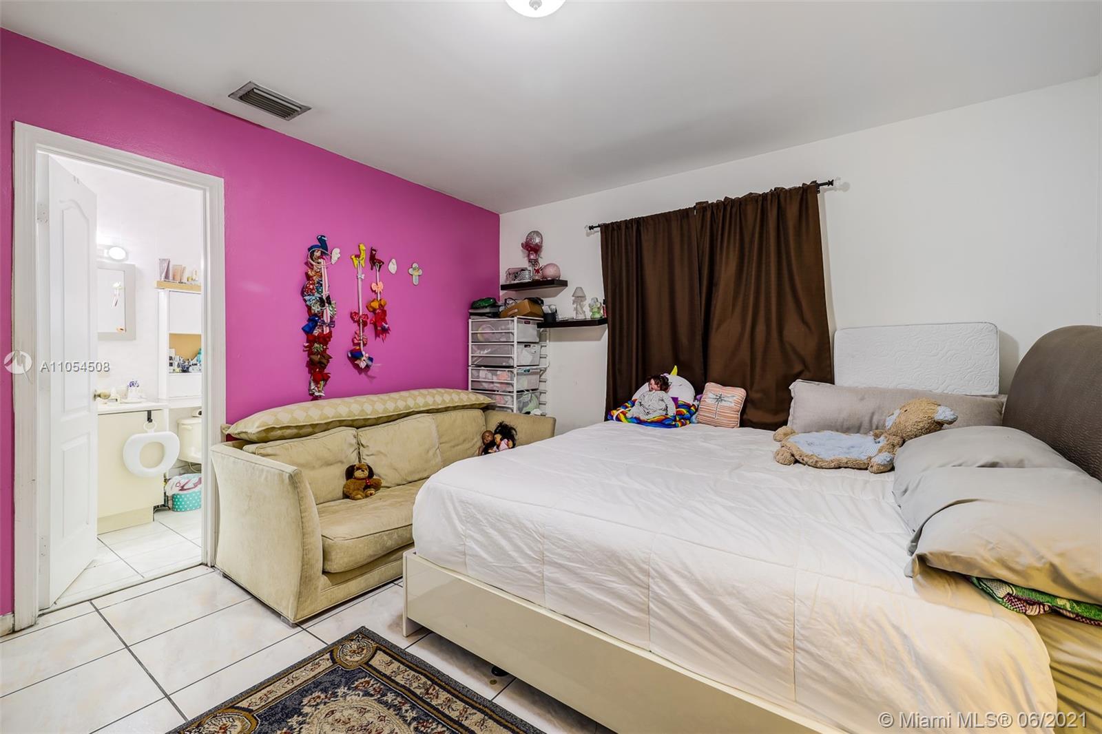 See details / 2536 sq. ft. $ 2021-06-09 0 Photo