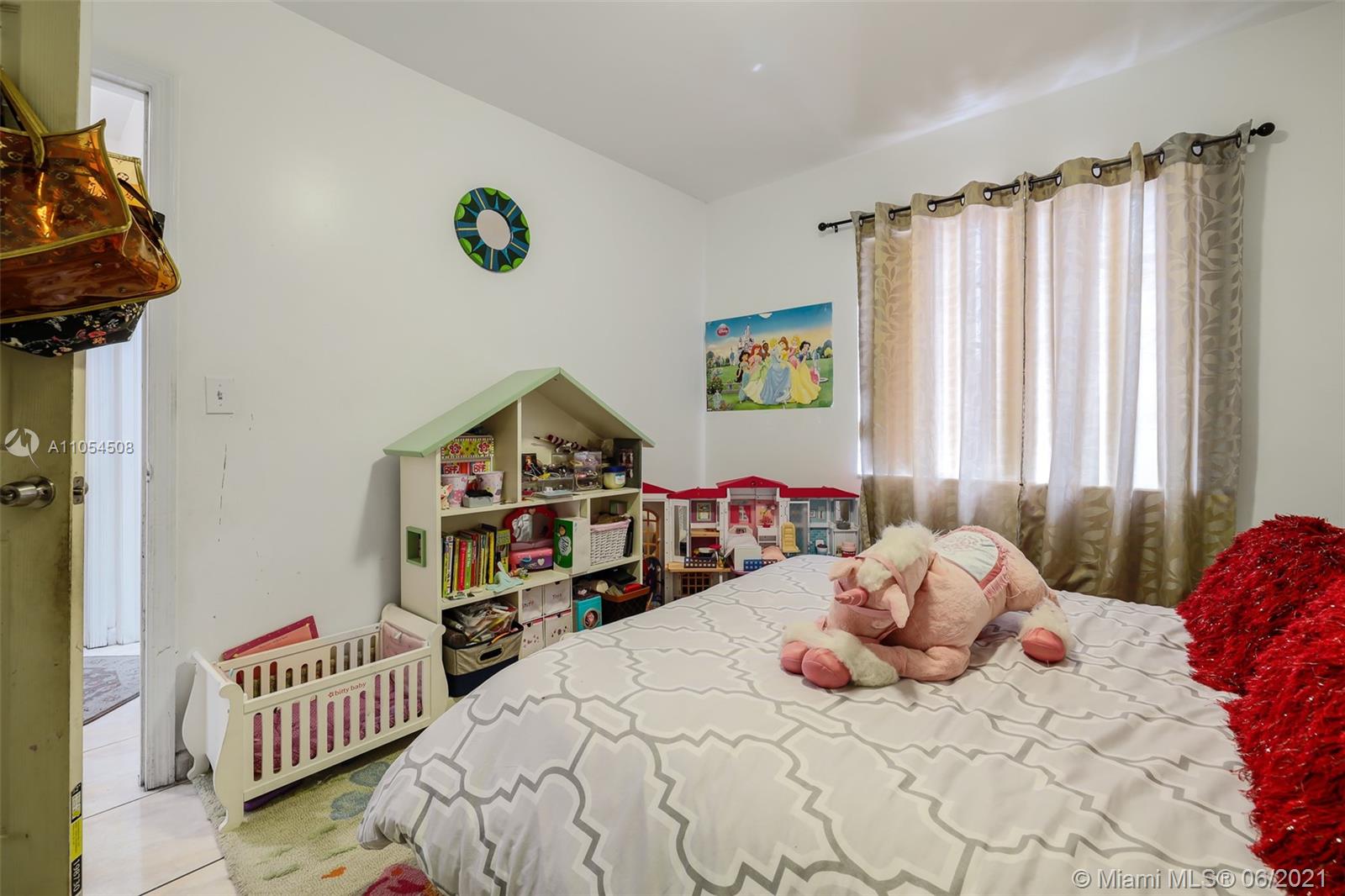 See details / 2536 sq. ft. $ 2021-06-09 0 Photo