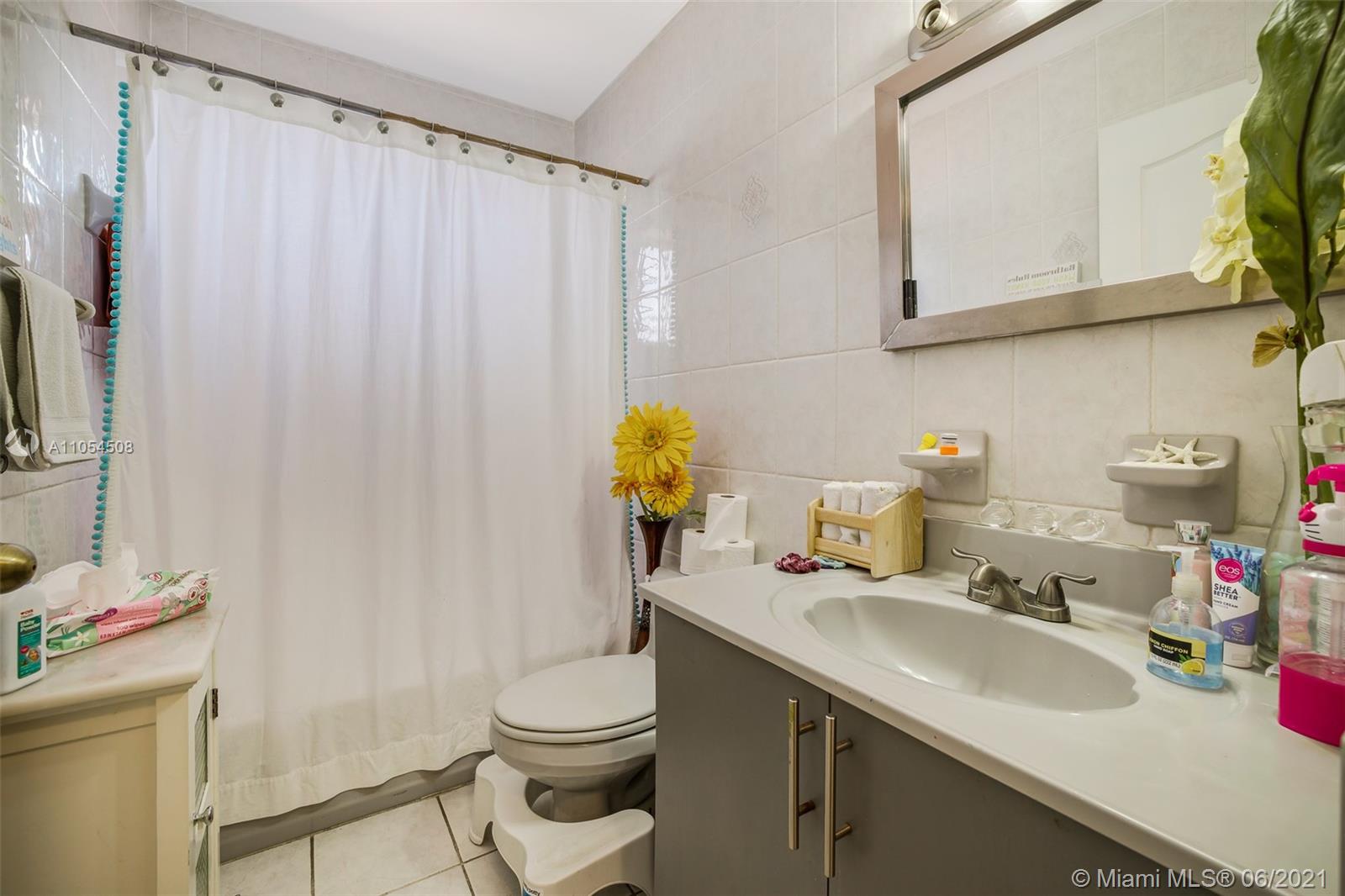 See details / 2536 sq. ft. $ 2021-06-09 0 Photo