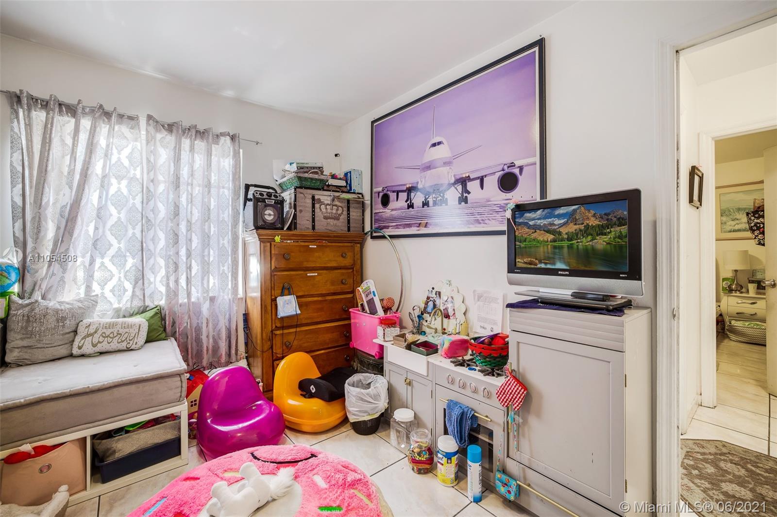 See details / 2536 sq. ft. $ 2021-06-09 0 Photo