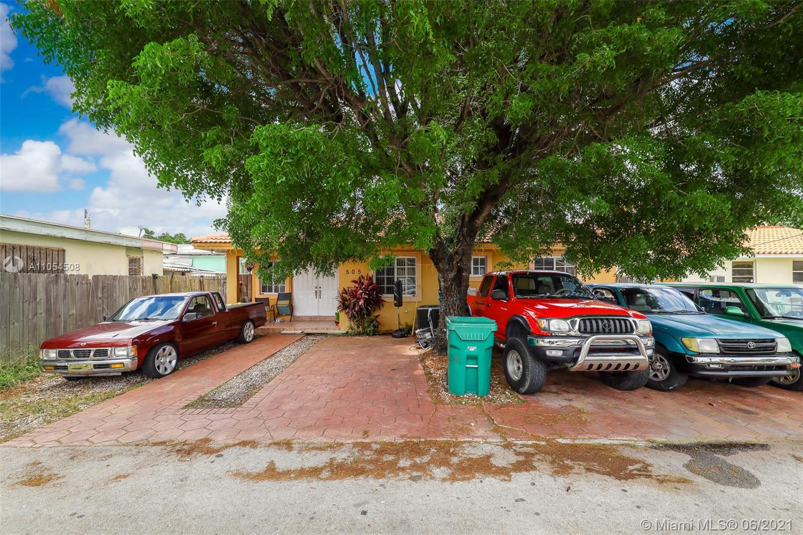 See details / 2536 sq. ft. $ 2021-06-09 0 Photo
