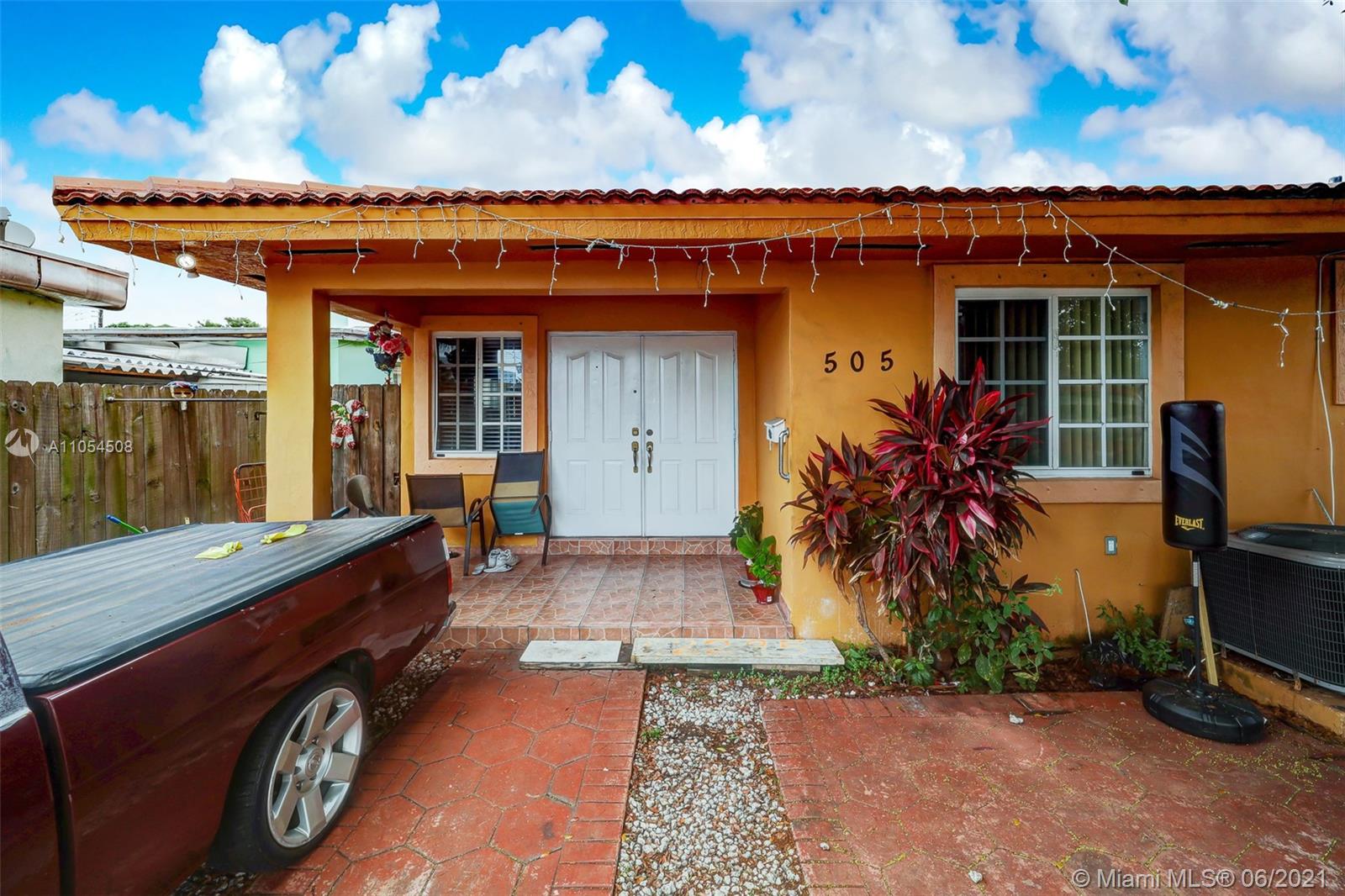 See details / 2536 sq. ft. $ 2021-06-09 0 Photo