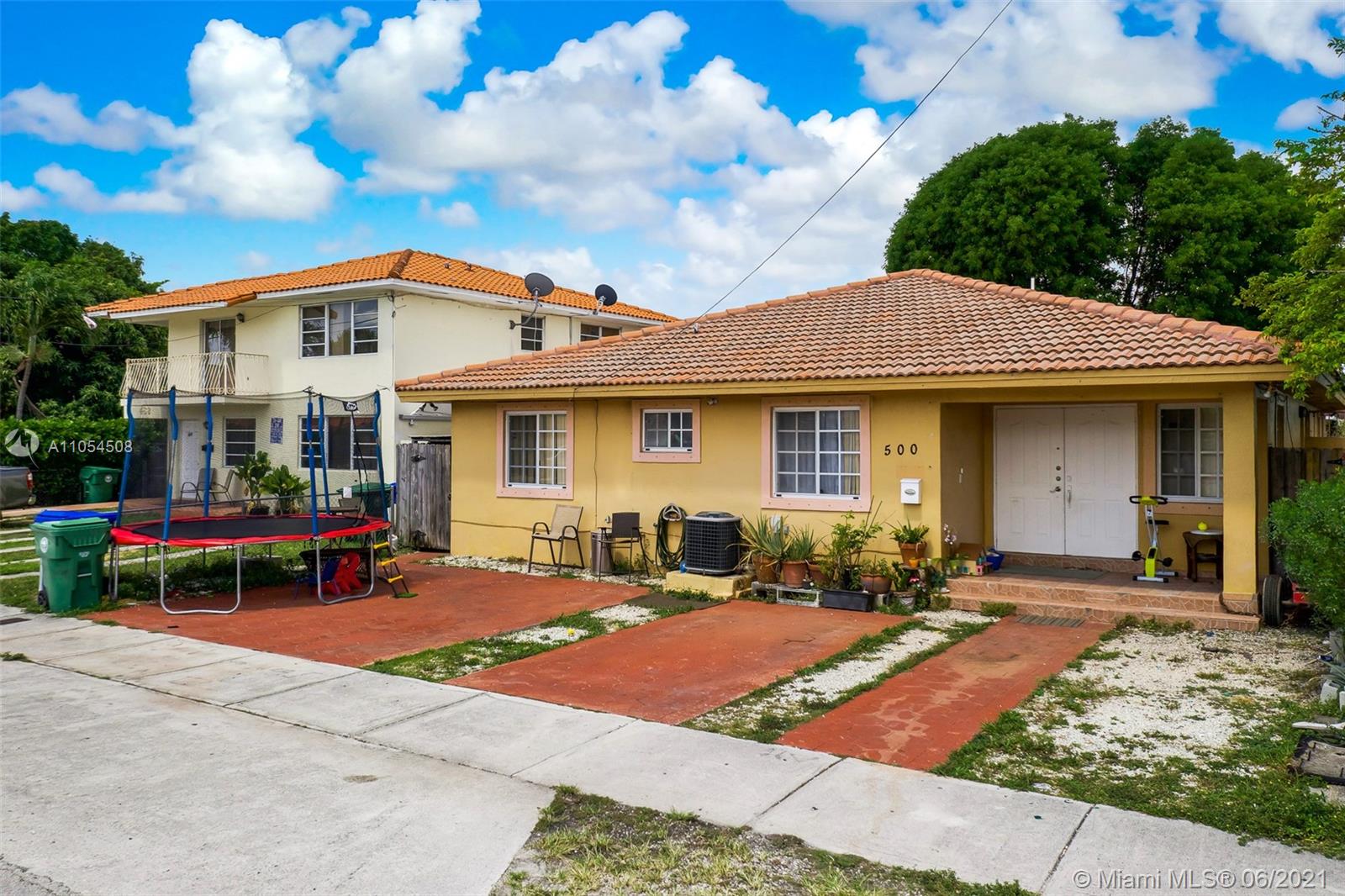 See details / 2536 sq. ft. $ 2021-06-09 0 Photo