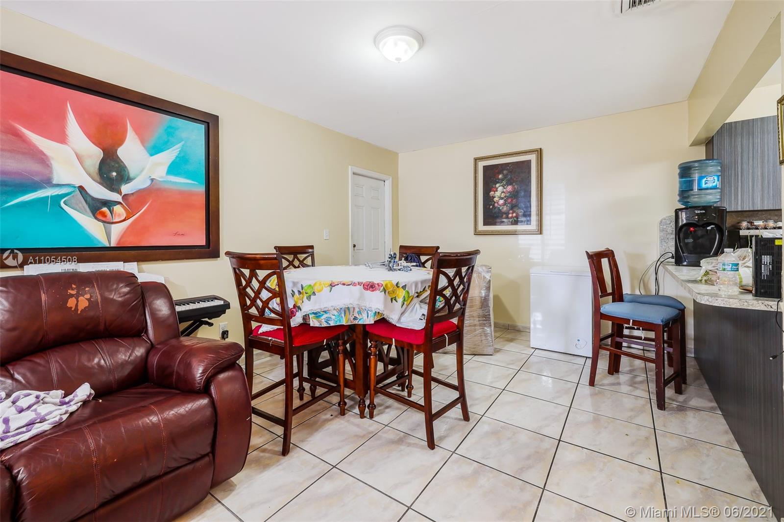 See details / 2536 sq. ft. $ 2021-06-09 0 Photo