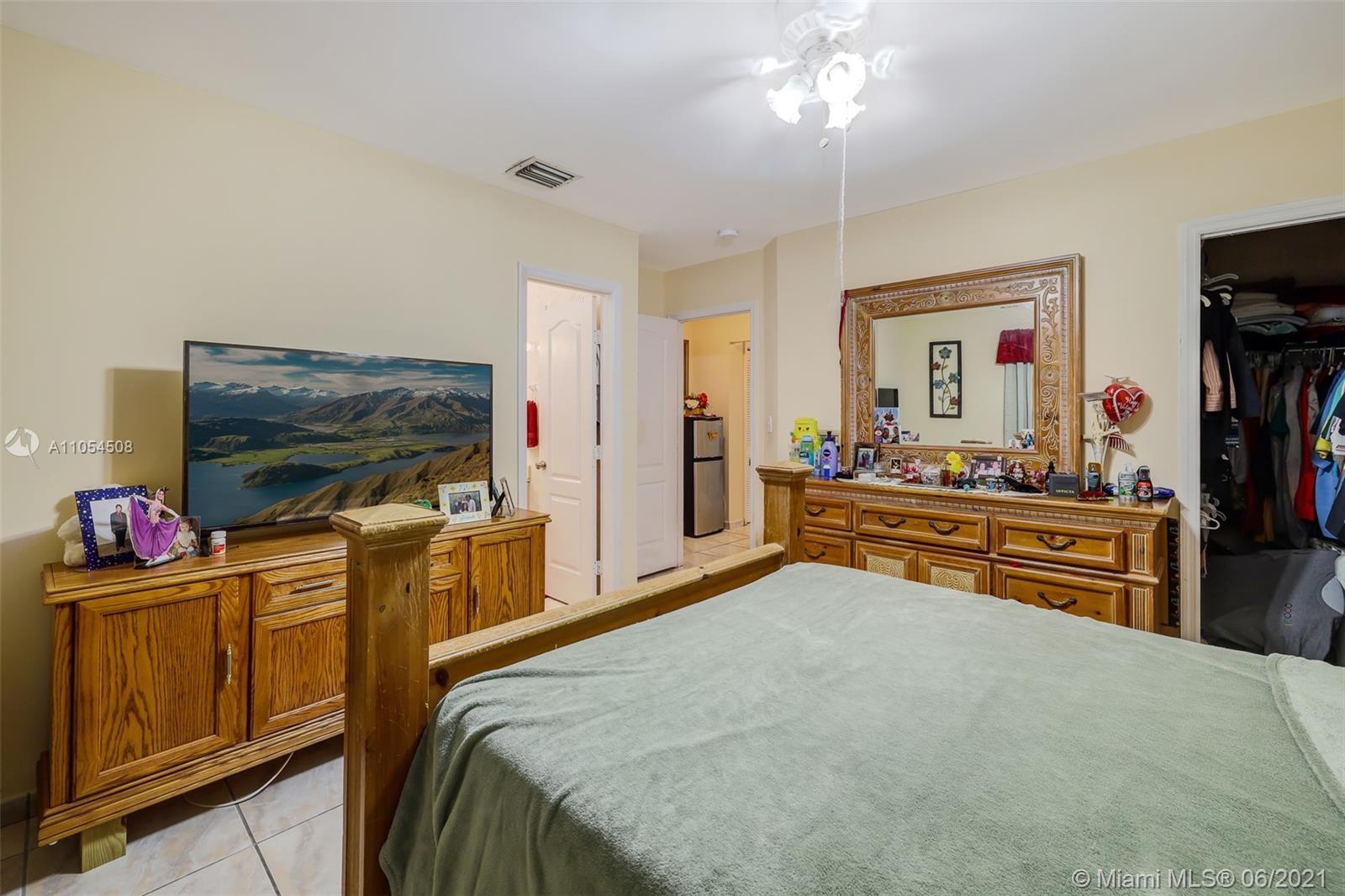 See details / 2536 sq. ft. $ 2021-06-09 0 Photo