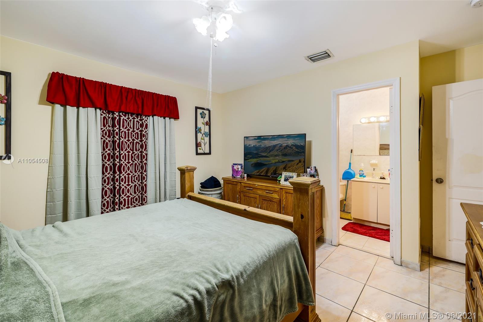See details / 2536 sq. ft. $ 2021-06-09 0 Photo