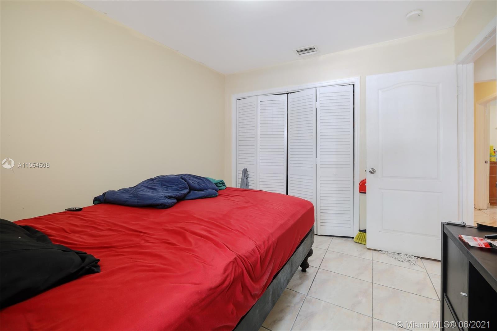 See details / 2536 sq. ft. $ 2021-06-09 0 Photo