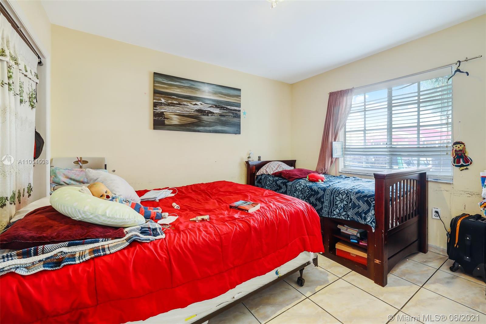 See details / 2536 sq. ft. $ 2021-06-09 0 Photo