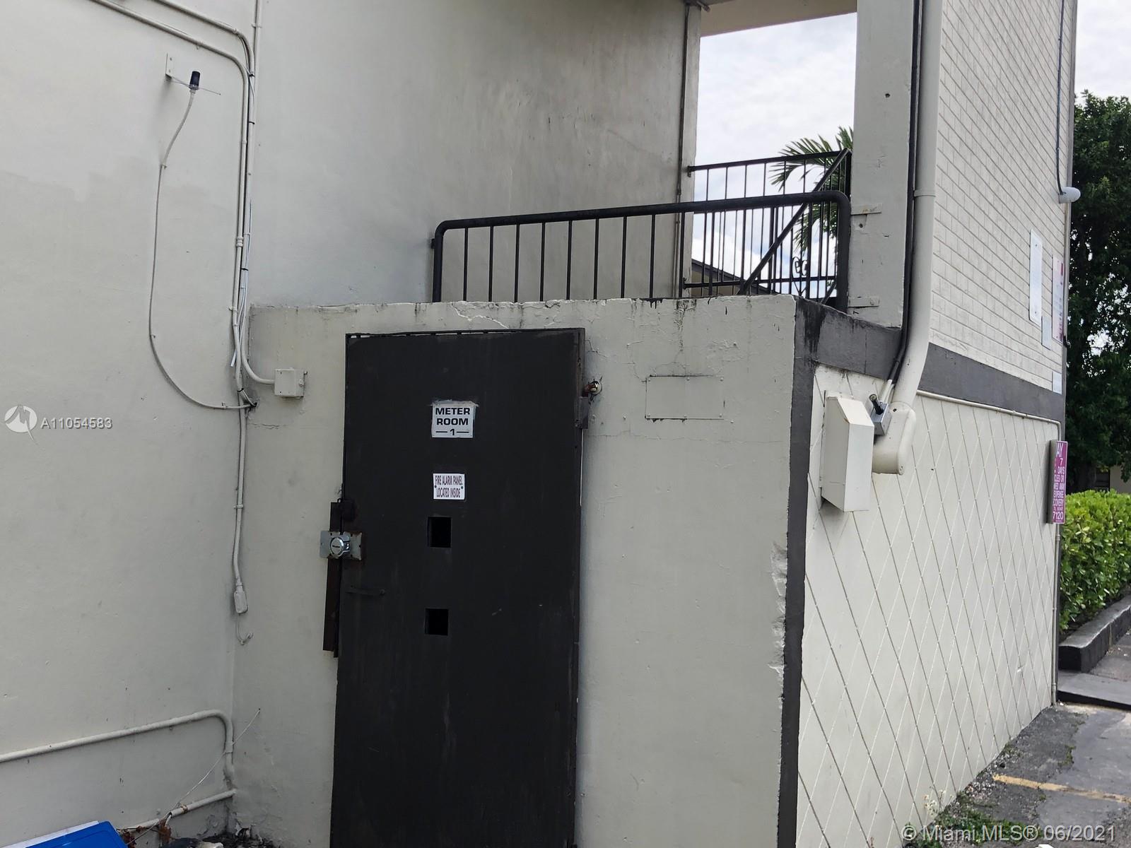 See details / 12713 sq. ft. $ 2021-06-09 0 Photo