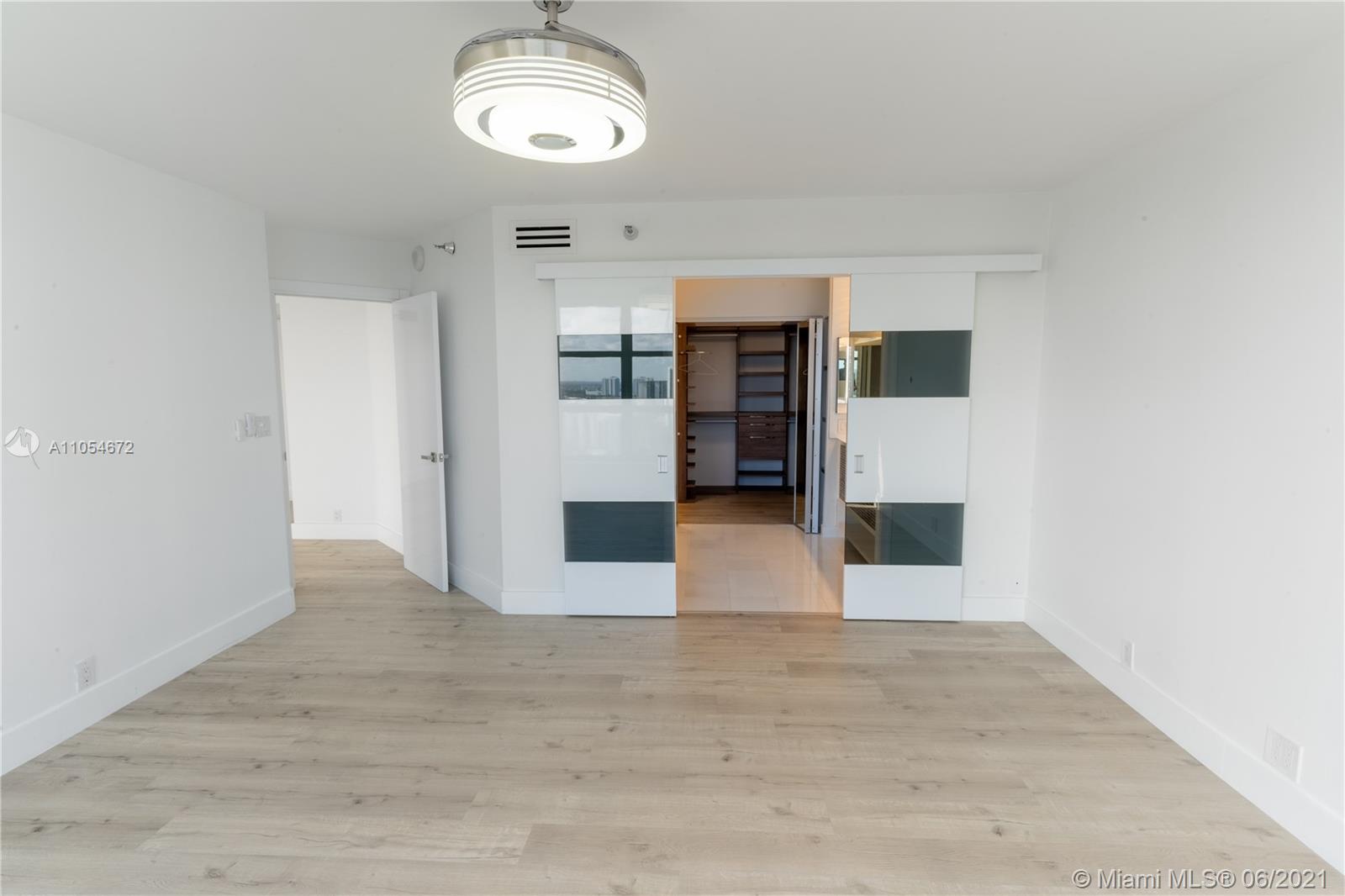 Photo of 3530 Mystic Pointe Dr #3005, Aventura, Florida, 33180 -