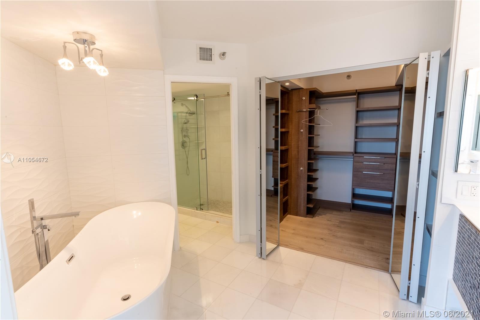 Photo of 3530 Mystic Pointe Dr #3005, Aventura, Florida, 33180 -