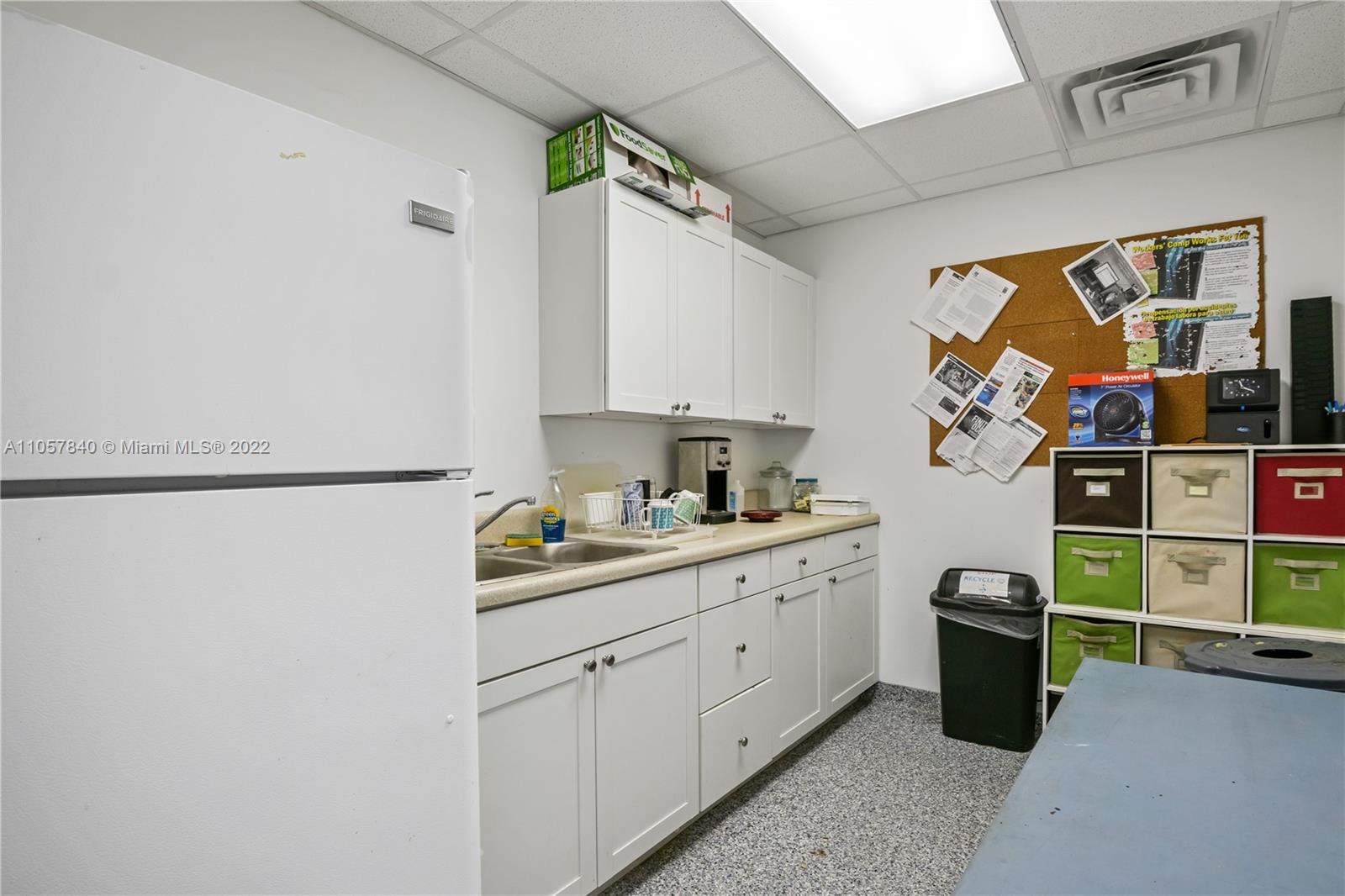 See details / sq. ft. $ 2021-06-16 0 Photo