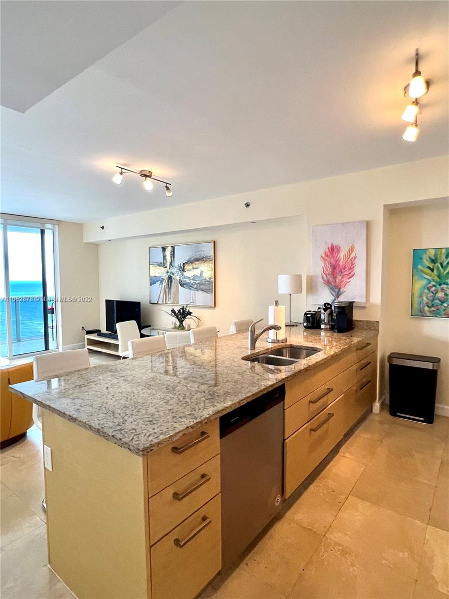 Ver detalles 1812 1 / 1 844 sq. ft. $ 2022-09-08 0 foto
