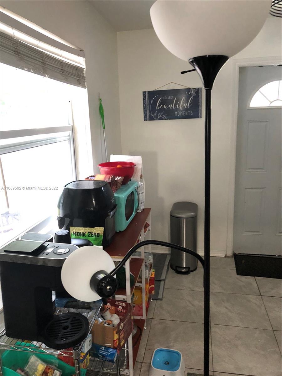 See details / 1536 sq. ft. $ 2021-11-25 0 Photo