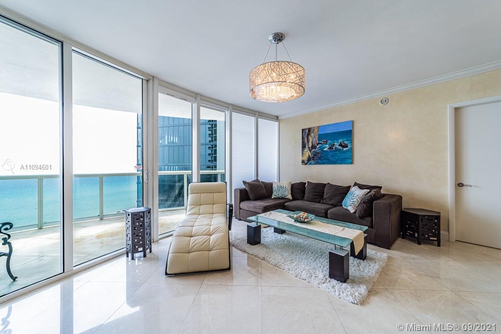 Living Room with Direct Ocean Views