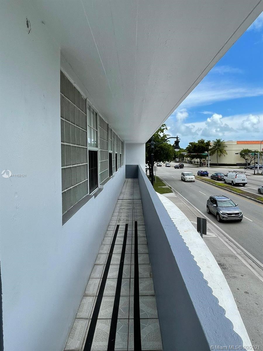 See details / sq. ft. $ 2021-09-27 0 Photo