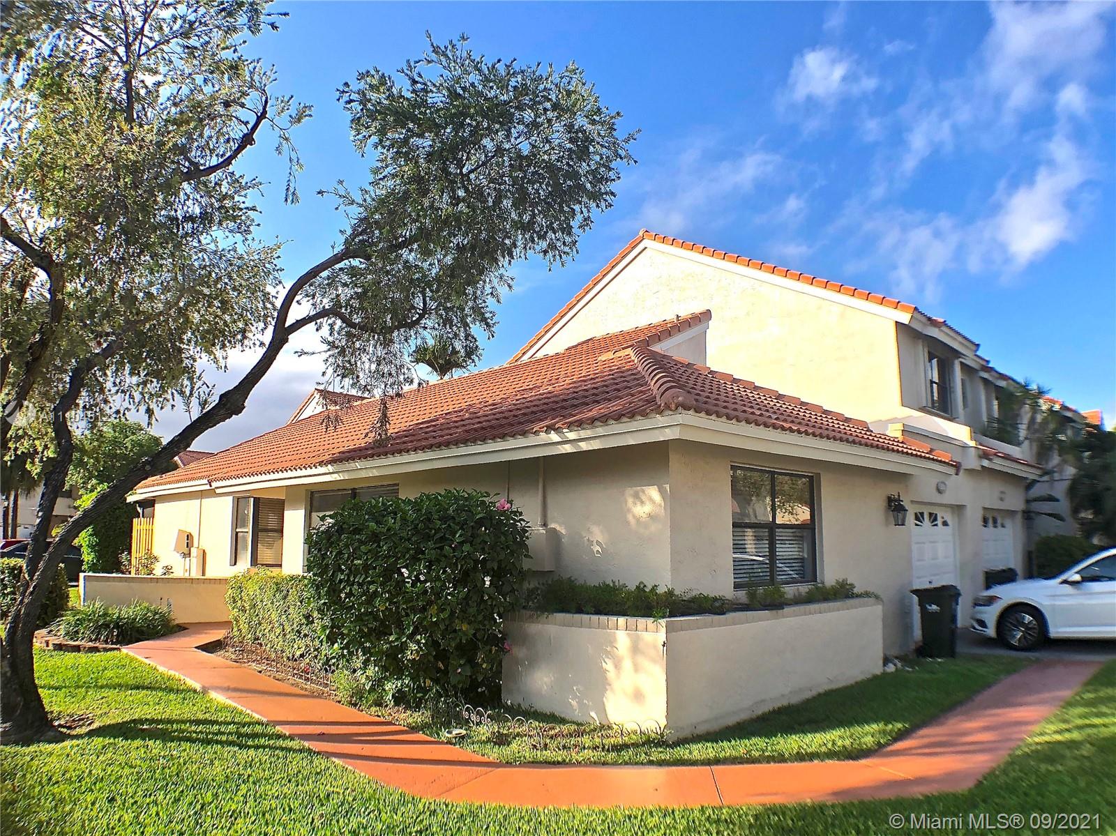 La Mirage - Amazing 2 BR Villa with Garage. Excellent Location.