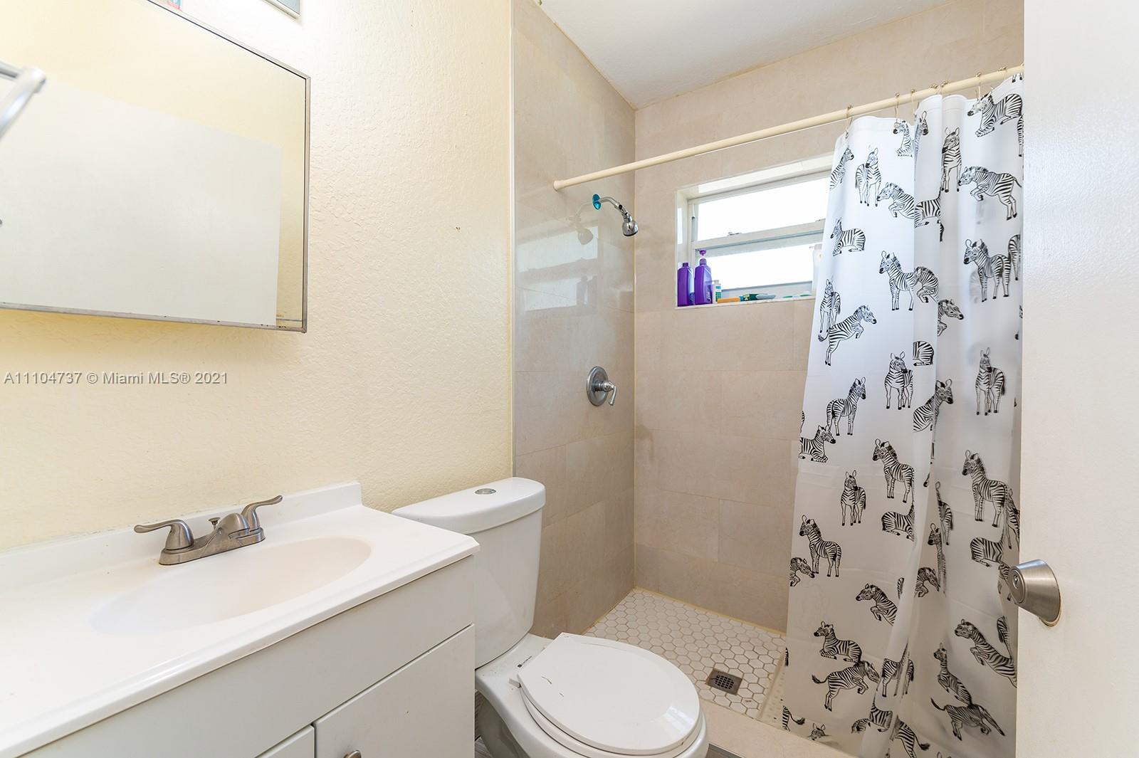 See details / 2720 sq. ft. $ 2022-05-18 0 Photo