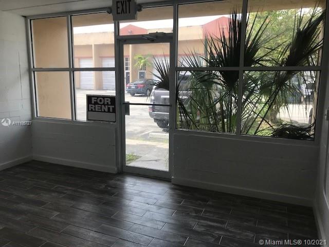 See details 120 / sq. ft. $ 2021-10-01 0 Photo