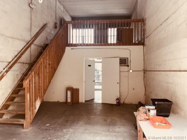 See details 120 / sq. ft. $ 2021-10-01 0 Photo
