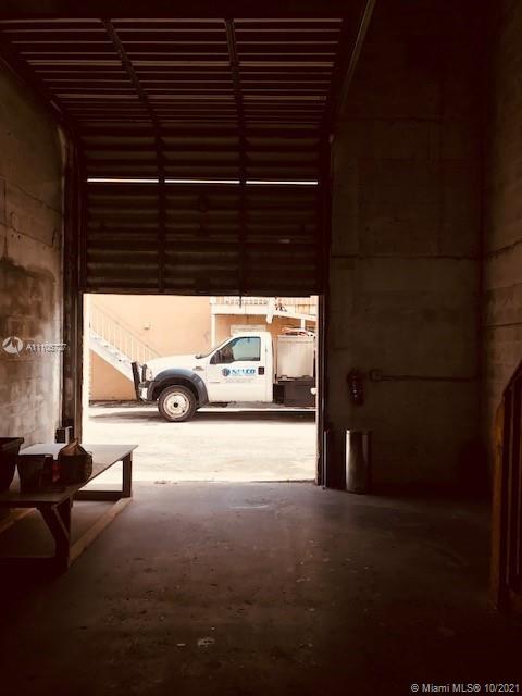 See details 120 / sq. ft. $ 2021-10-01 0 Photo