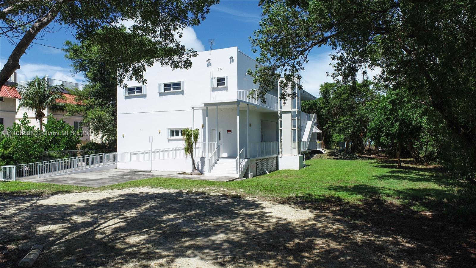 See details / sq. ft. $ 2022-02-24 0 Photo