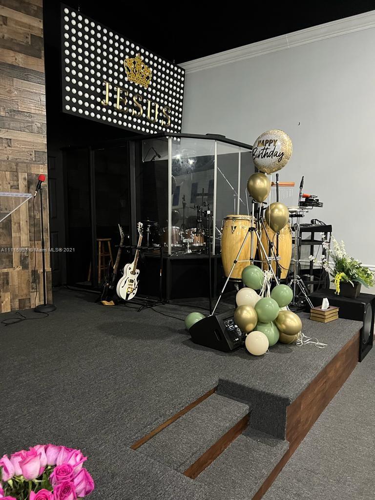 See details 5 / sq. ft. $ 2021-10-25 0 Photo