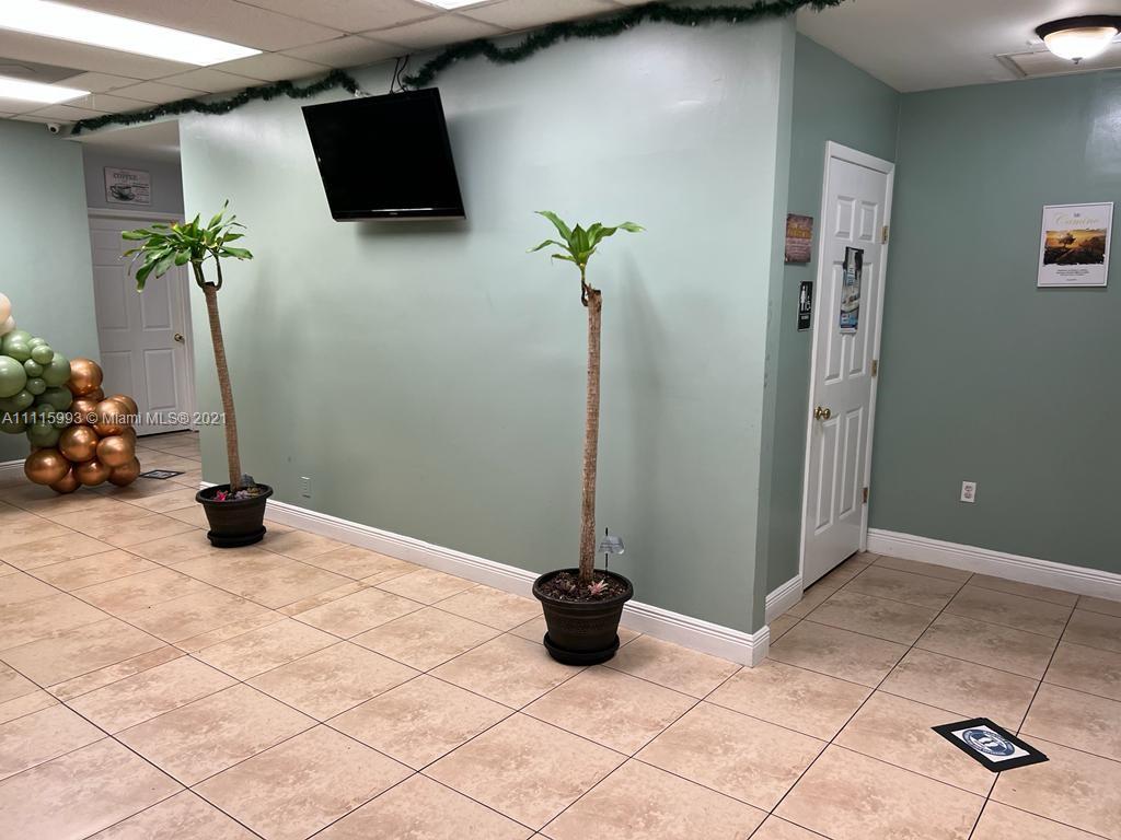 See details 5 / sq. ft. $ 2021-10-25 0 Photo