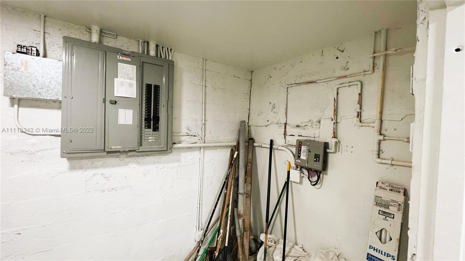 See details / sq. ft. $ 2021-10-29 0 Photo